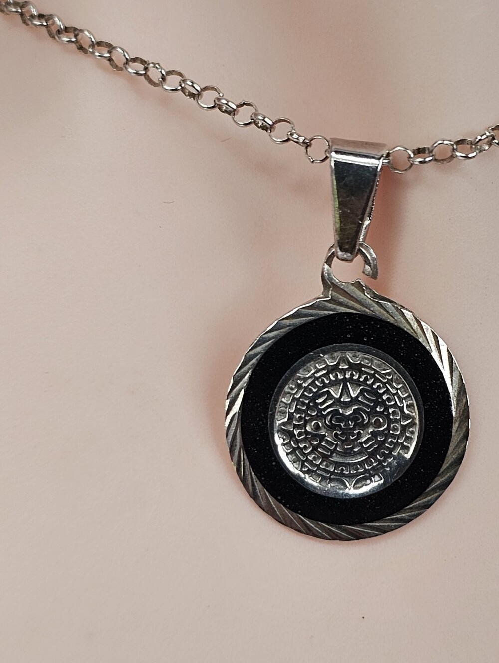 Vintage Mexican Aztec Calendar Pendant Sterling Silver 18" Necklace! - Picture 3 of 5